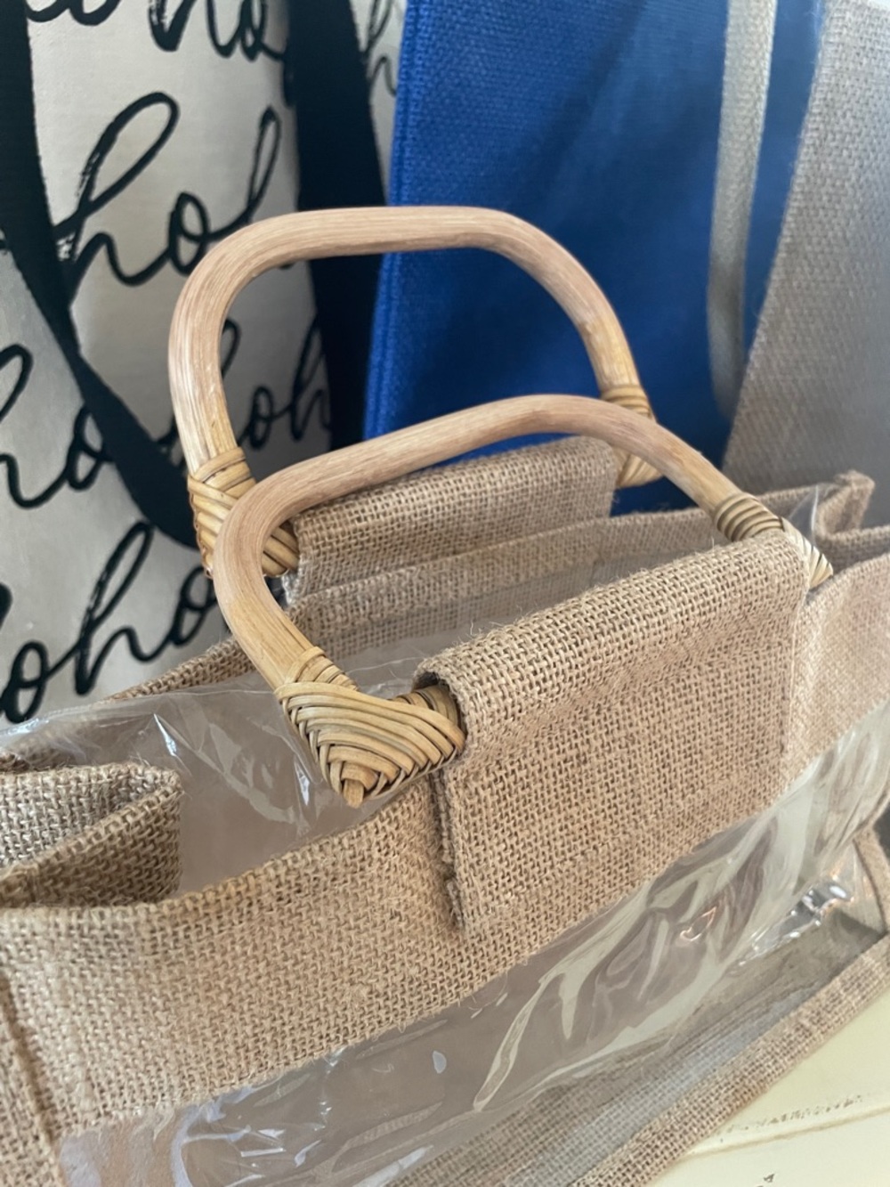 4 Totes - Picture 7 of 8